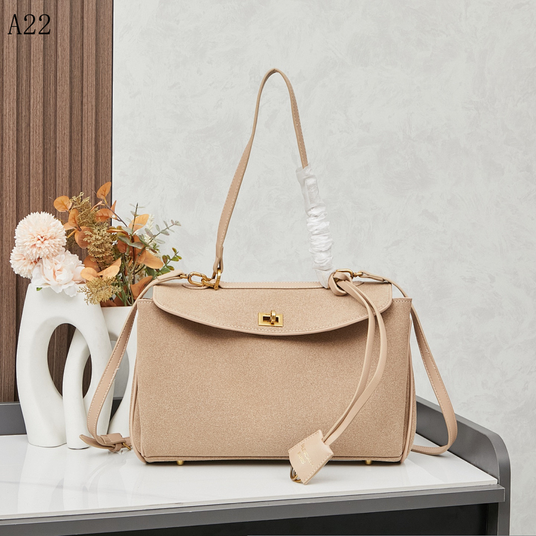 A22 – Minimalist Crossbody Bag #595