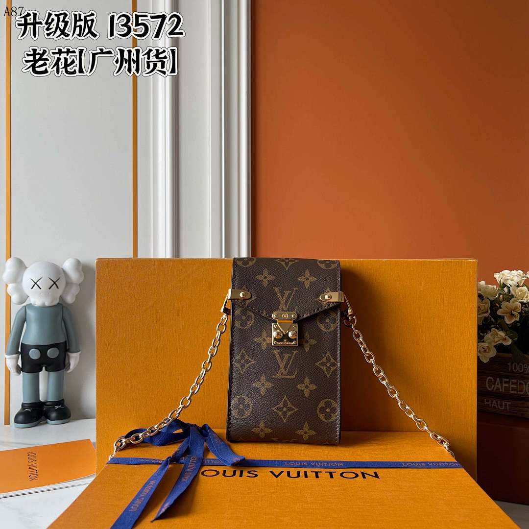 LVutton I3572 Monogram Mini Pochette #4216