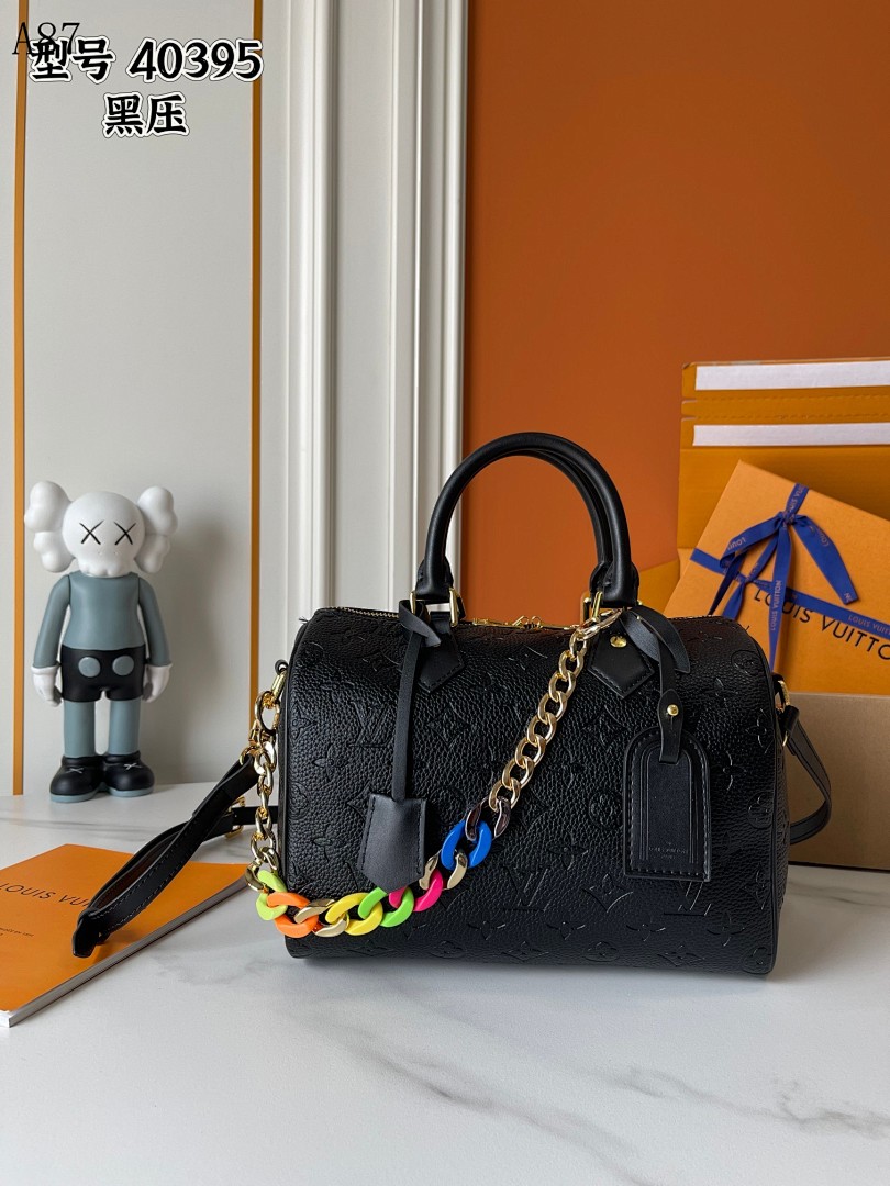 LVutton + 40395 + Speedy Bag #4587