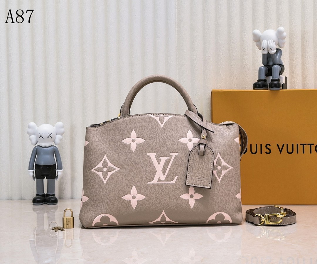 LVutton A87 Speedy Bag #4640