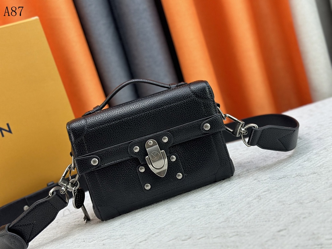 LVutton + A87 + Lockit Bag #3843
