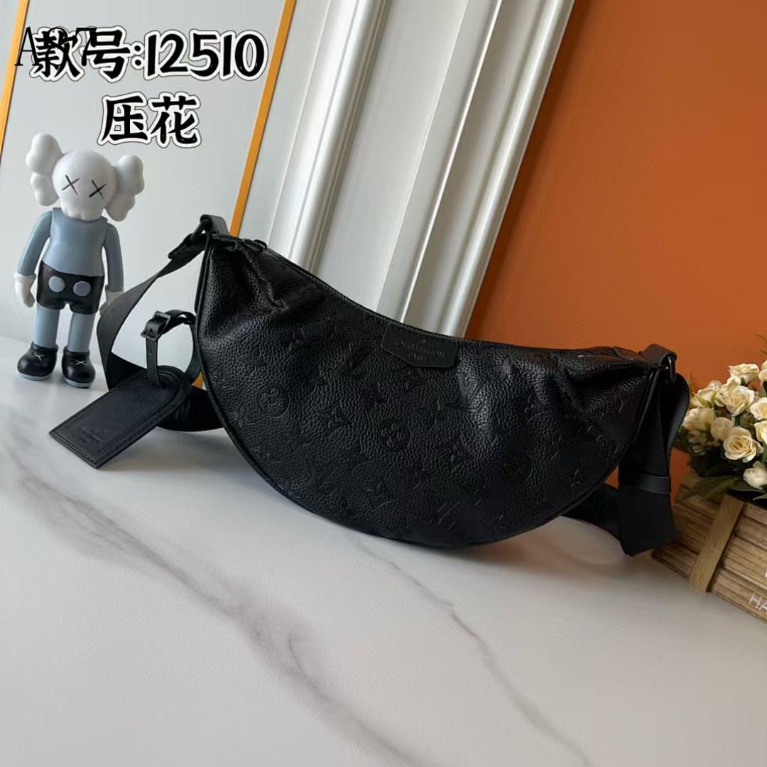 LVutton + 12510 + Moon Bag #4270