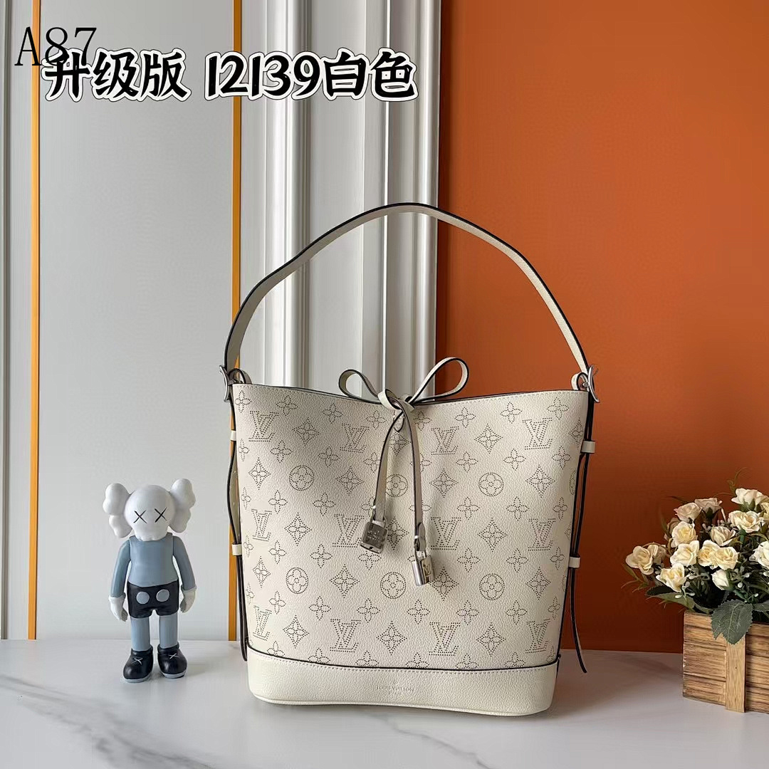 LVutton + I2139 + Bucket Bag #4560