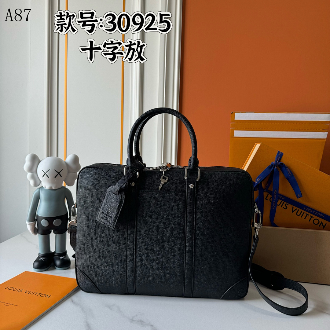 LVutton + 30925 + Crossbody Bag #4470