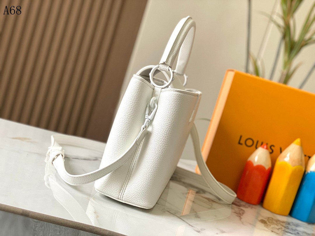 LVutton + A68 + White Tote Bag #4280