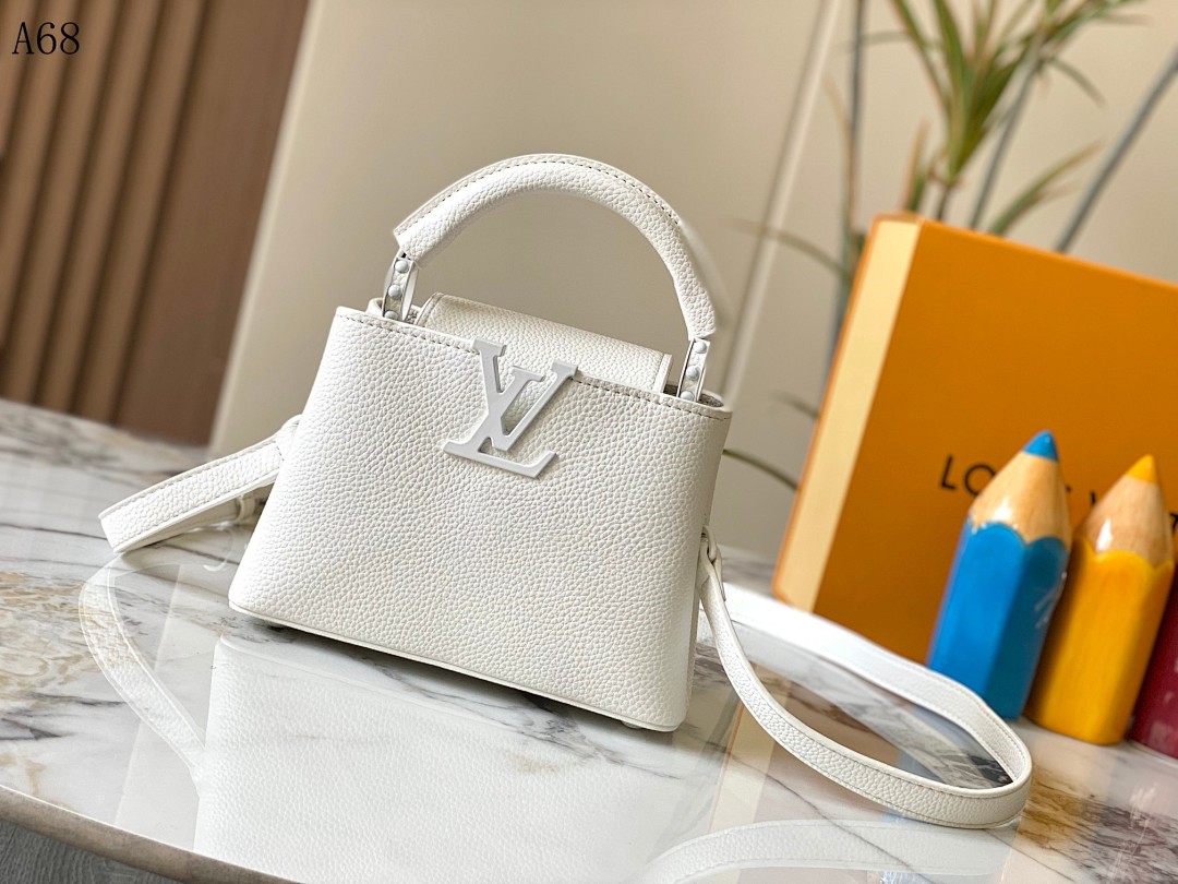 LVutton + A68 + Capucines Mini Bag #4616