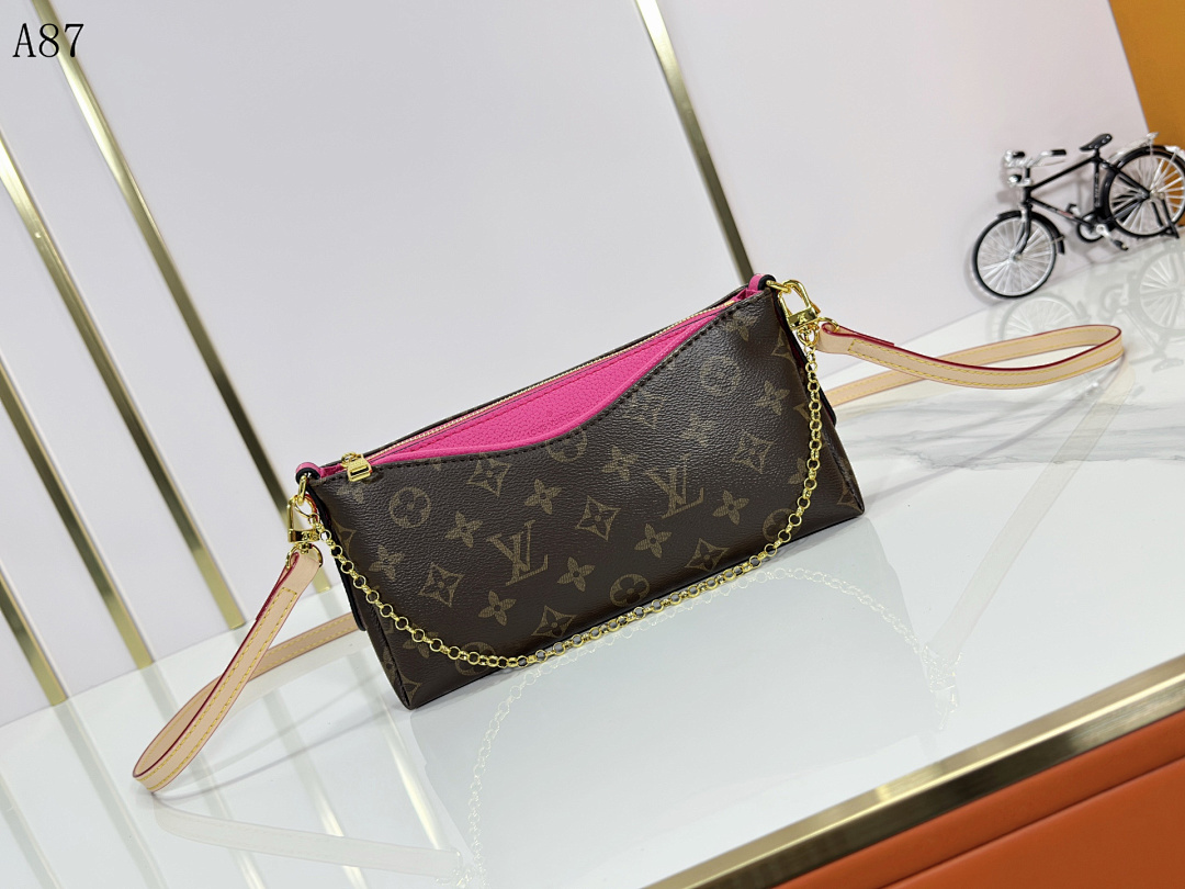 LVutton A87 Pochette #4192