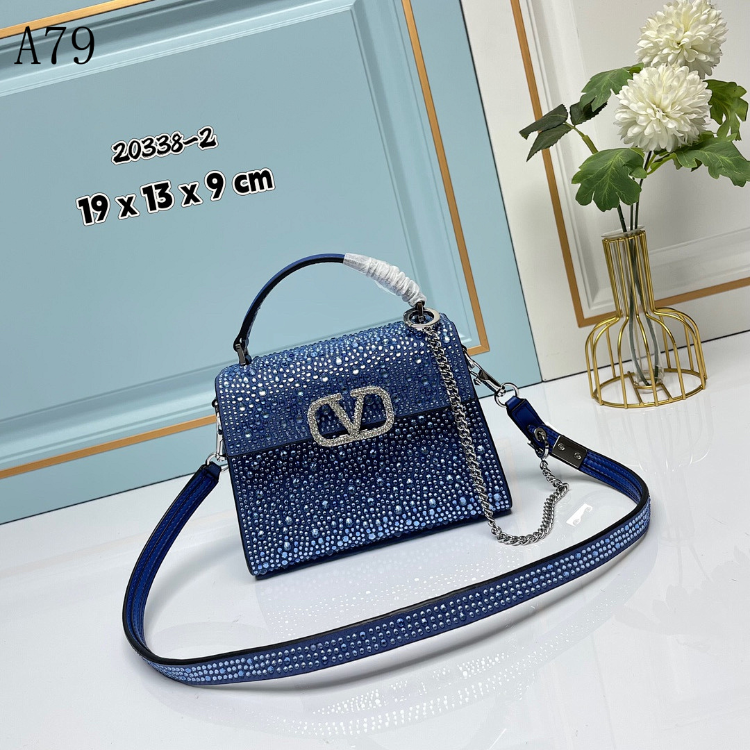 Valentiino + 20338-2 + Rockstud Bag #5303