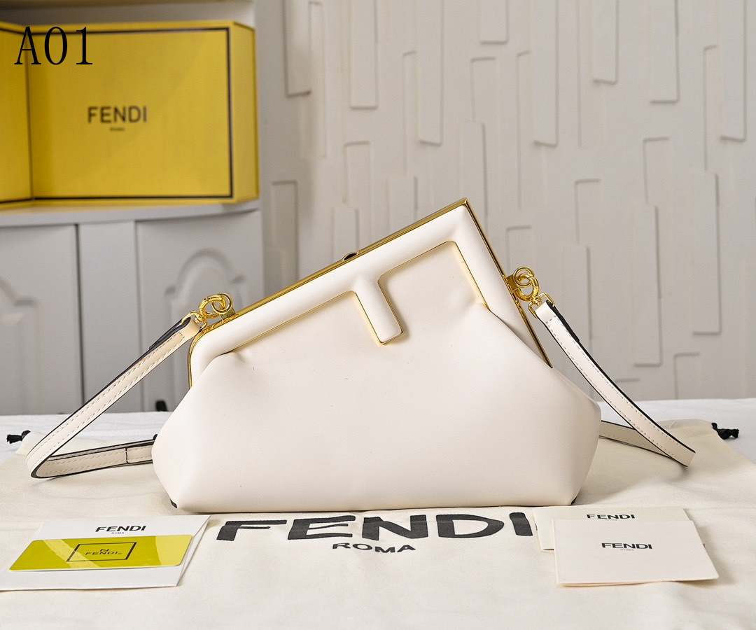 FENDI Baguette Mini White Leather Shoulder Bag #2489