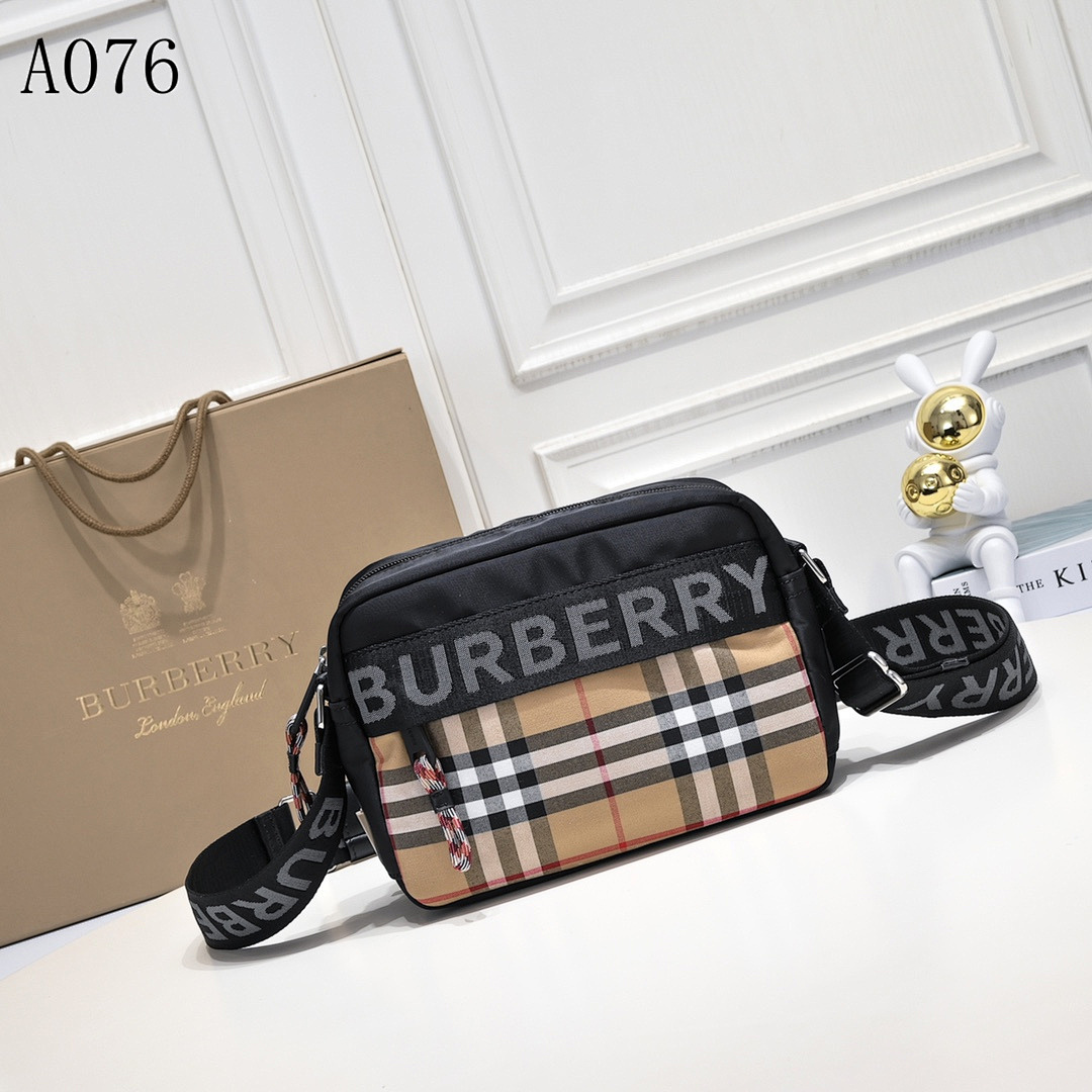 Burberyy A076 Crossbody Bag #5442