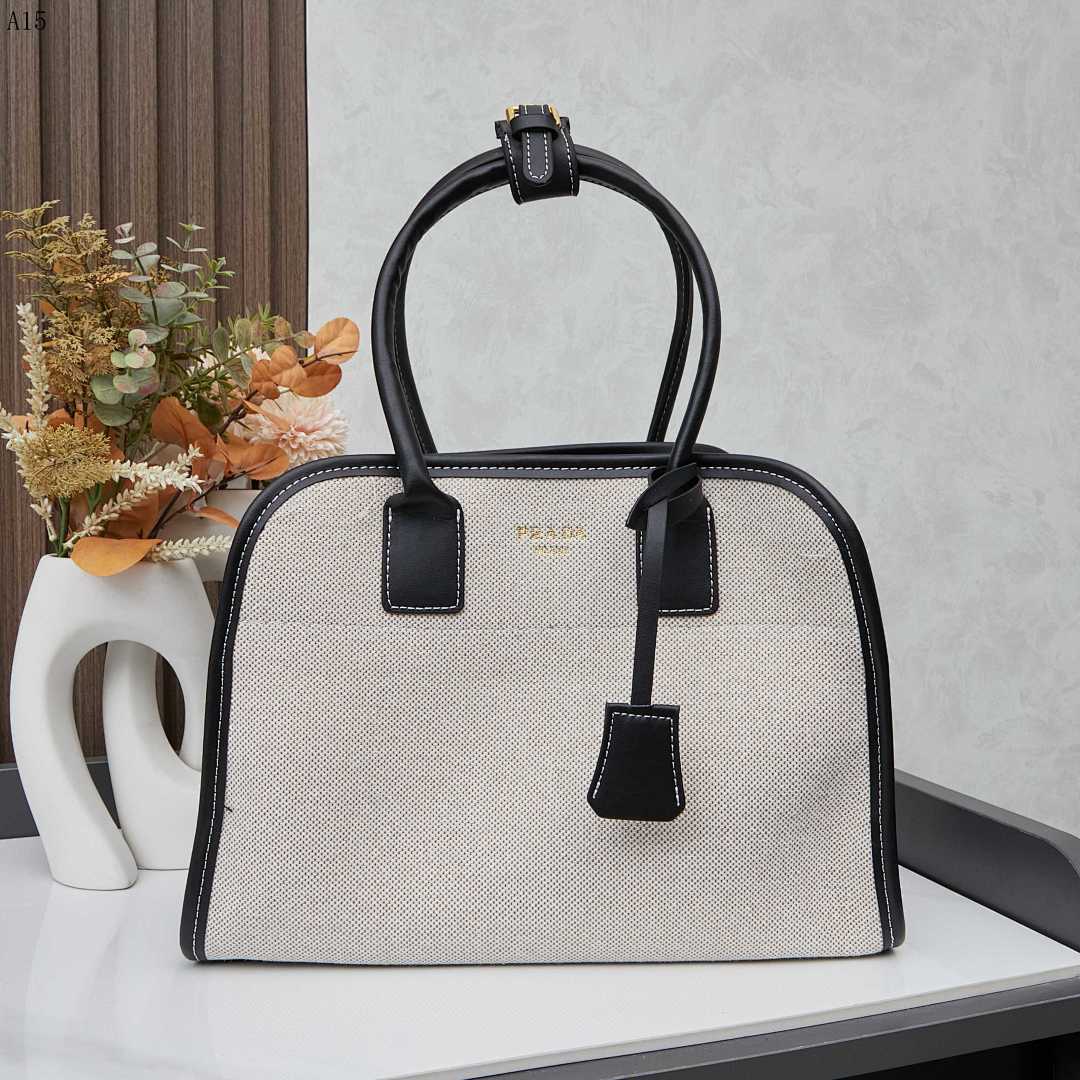 Pr4da + Galleria + Saffiano Leather Tote Bag #1651