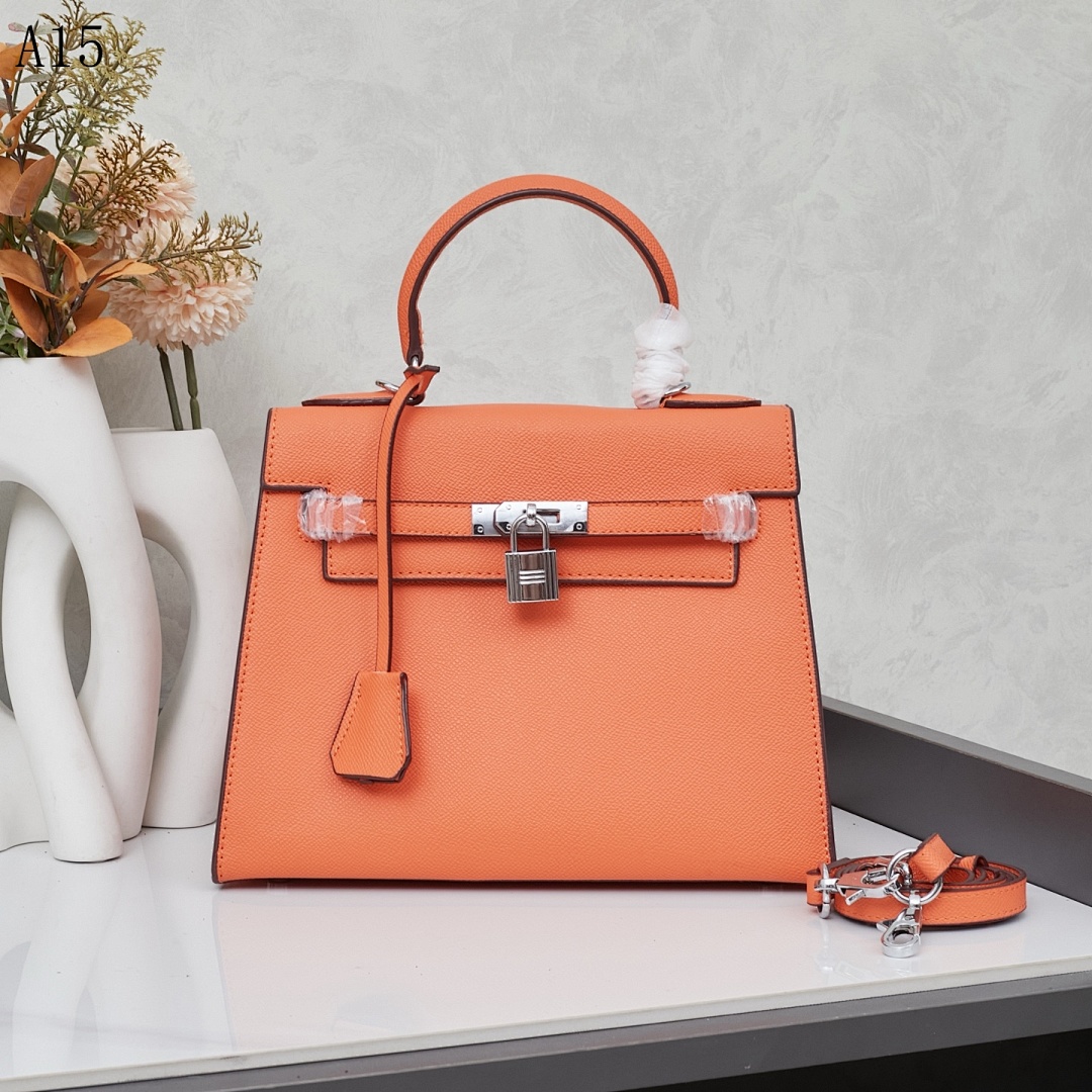 Hermès + Kelly 25 + Togo Leather Bag #5683