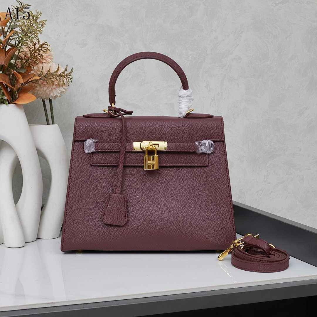 Hermès + Kelly 25 + Togo Leather Bag #5829