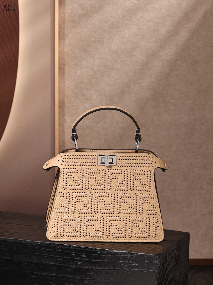 F3ndii Peekaboo Bag #1346