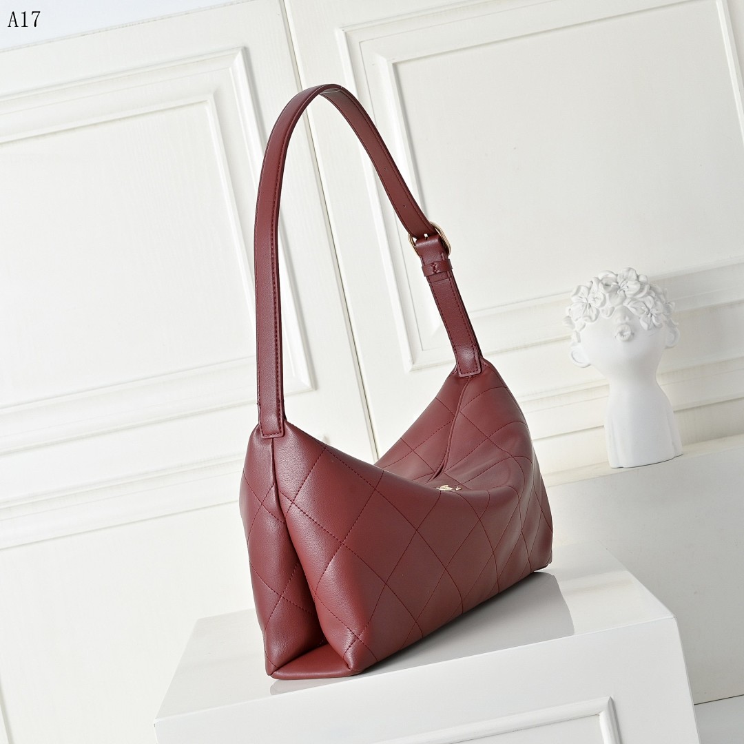 A17 – Quilted Leather Shoulder Bag #958