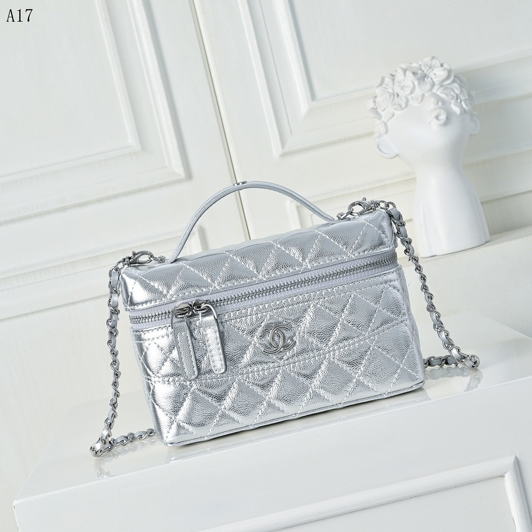 Chan3l Classic Quilted Silver Leather Shoulder Bag #939