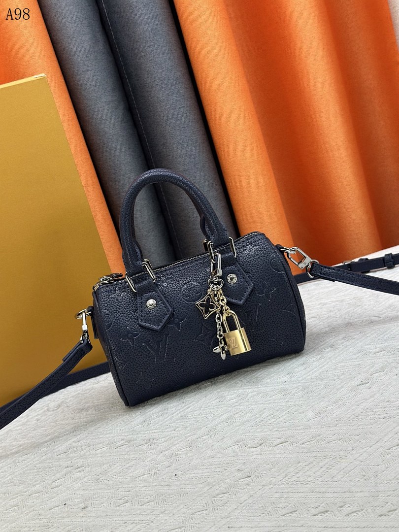 LVutton + A98 + Capucines Mini Bag #4067