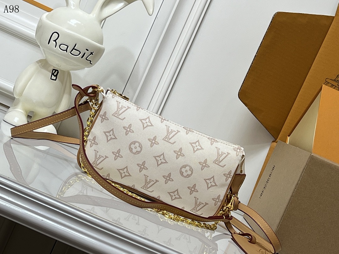 LVutton x KAWS Crossbody Bag #1156 1 LVutton x KAWS Crossbody Bag #1156