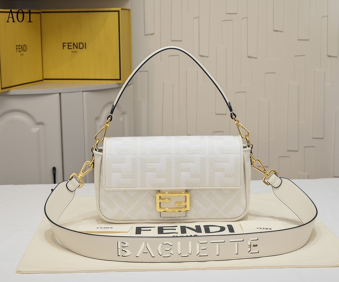 FENDI Baguette #1319