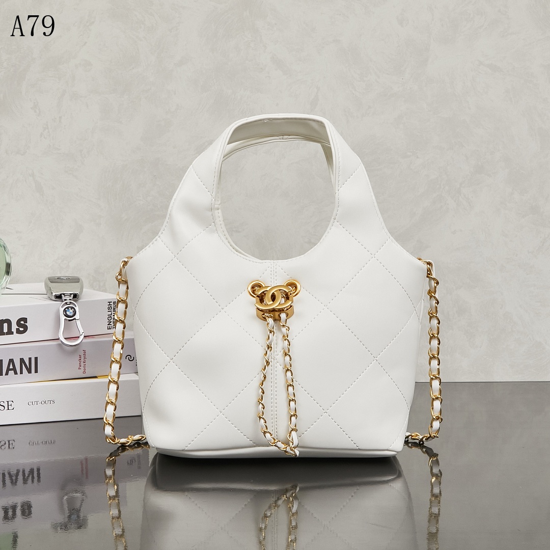 A79 White Quilted Chain Shoulder Bag #2819