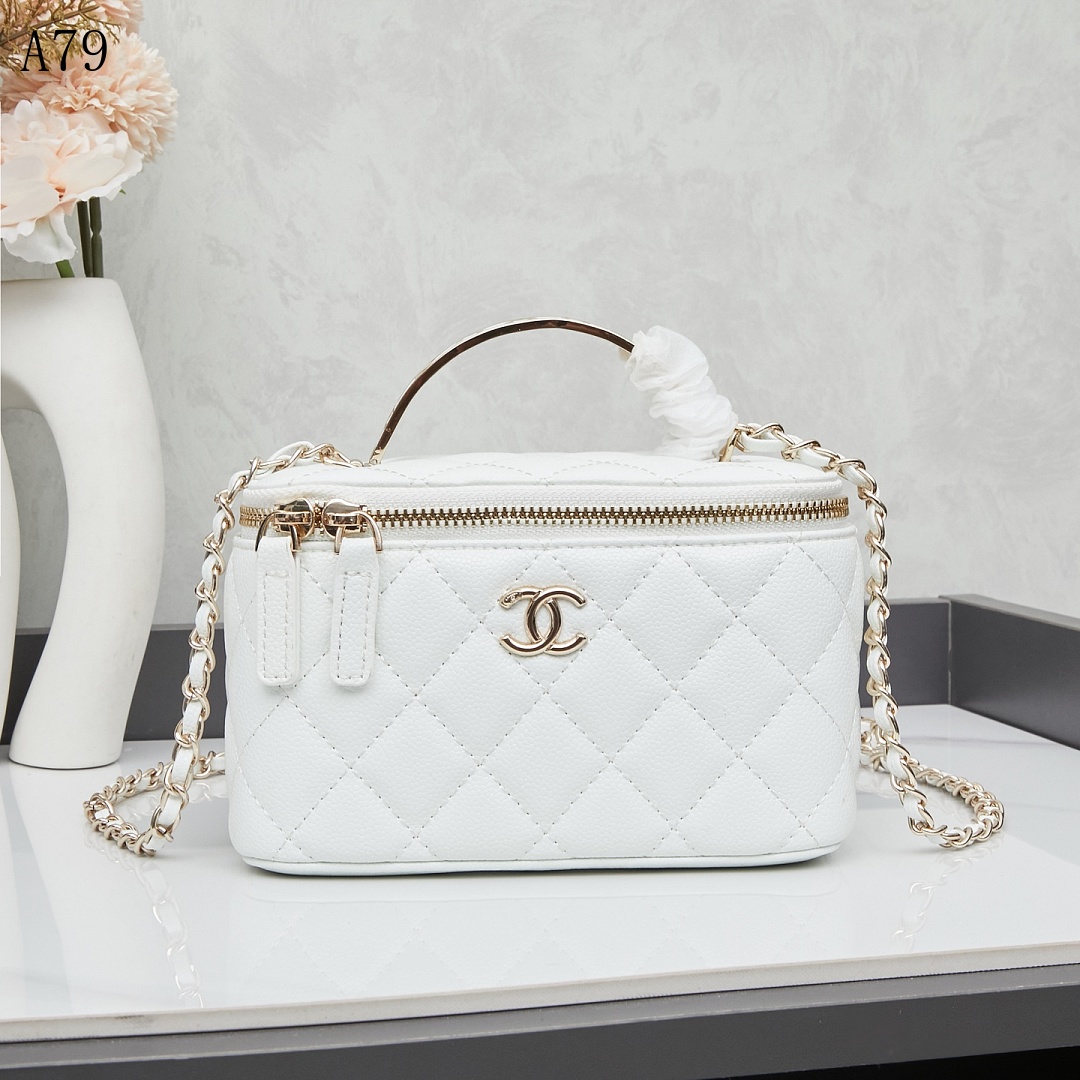 Chan3l Classic Quilted White Leather Shoulder Bag #2703