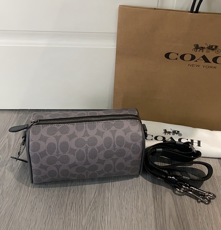 Coacch CV762 Axel Crossbody Bag with Removable Card Case