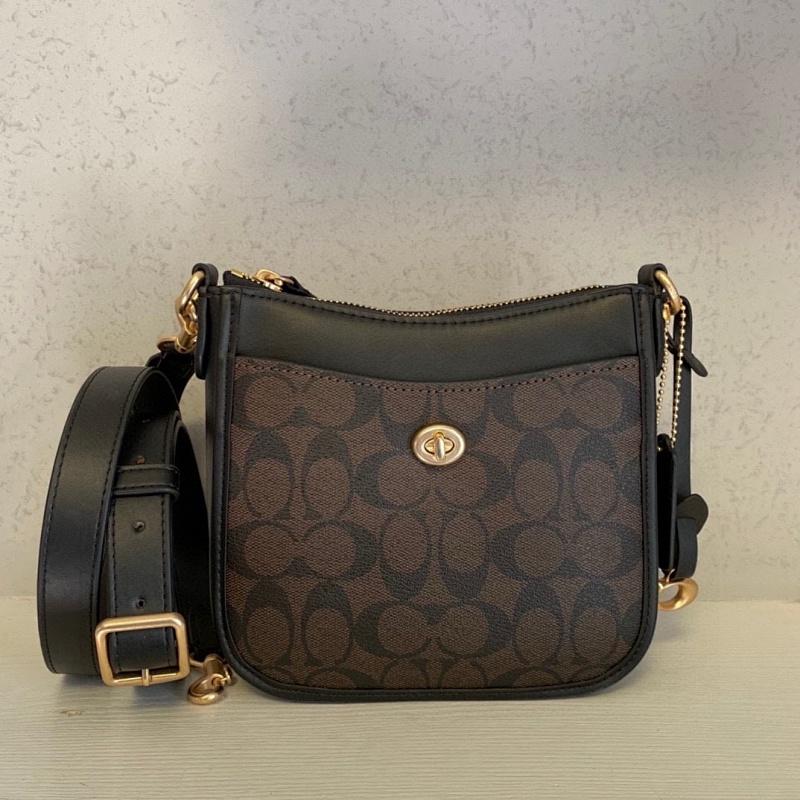 Coacch CC391 Signature Chaise Crossbody Bag - 1 Coacch CC391 Signature Chaise Crossbody Bag