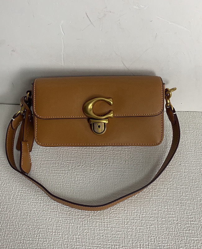 Coacch CE331 Studio Bag Tan Leather Crossbody
