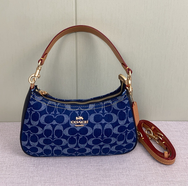 Coacch CAF82 Teri Denim Signature Shoulder Bag