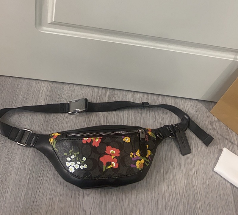 Coacch CR189 Signature Floral Belt Bag