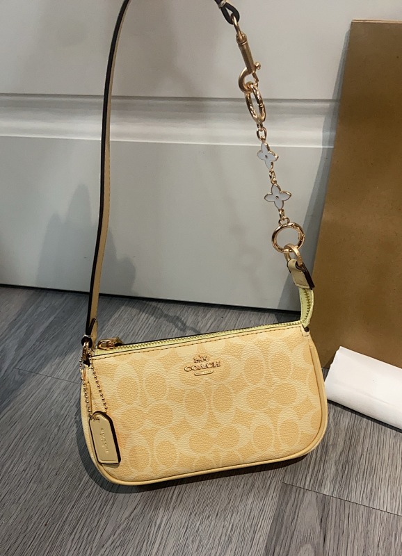 Coacch cW426 Signature Crossbody Bag in Pale Yellow