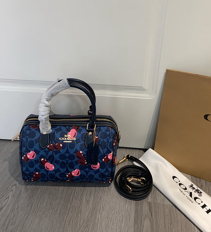 Coacch CY692 Teri Cherry Print Boston Bag