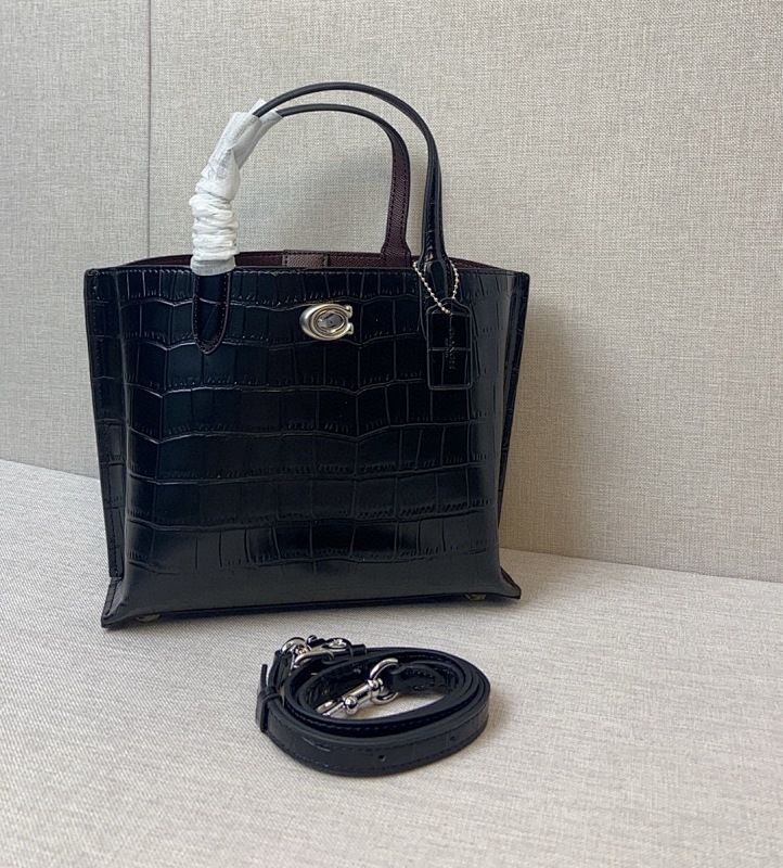 Coacch 8632 Willow Tote Mini Croc-Embossed Black Handbag