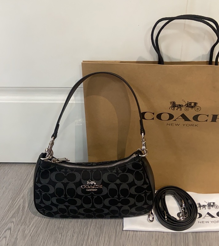 Coacch CDE43 Signature Print Shoulder Bag - 1 Coacch CDE43 Signature Print Shoulder Bag
