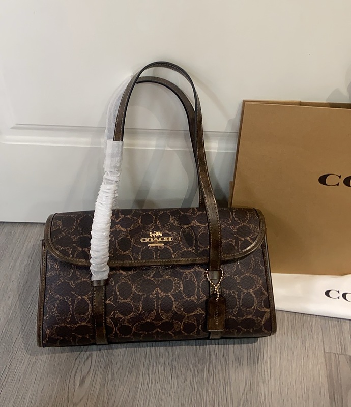 Coacch CDY20 Bridget Flap Shoulder Bag