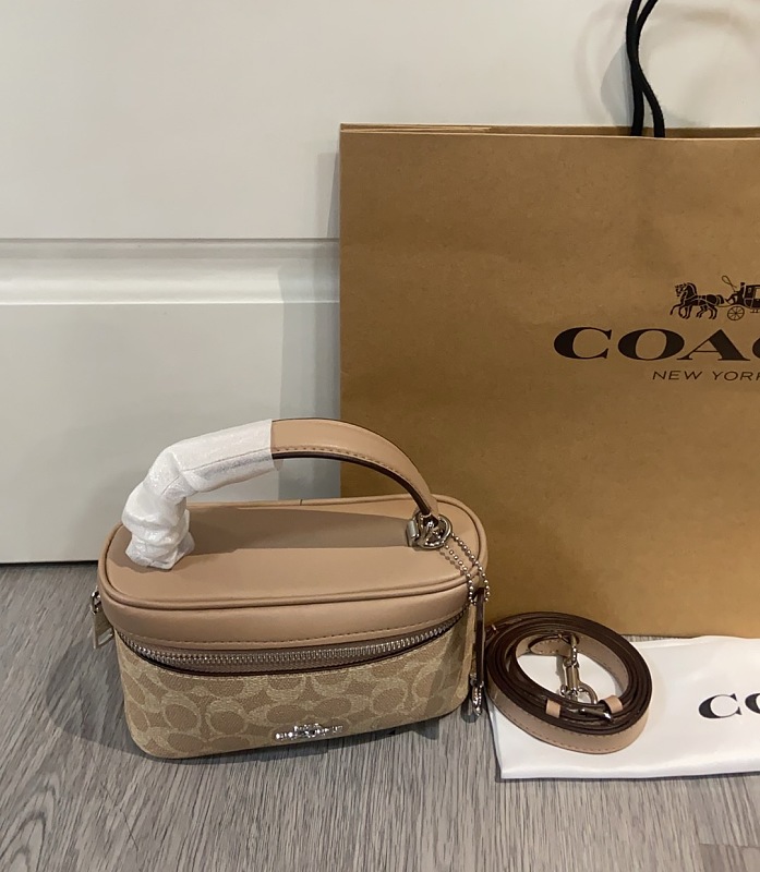 Coacch EO23 Originals Box Bag in Signature Canvas and Leather