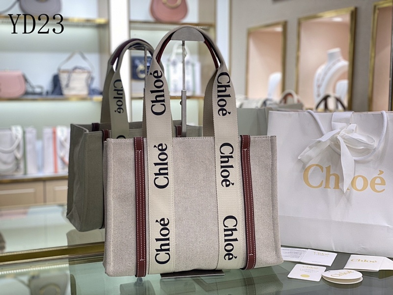 Chloé YD2360 Medium Woody Tote Bag