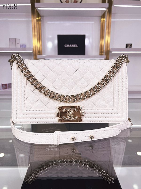 cover-124812251 CHANELL YD58 White Quilted Caviar Leather Flap Bag