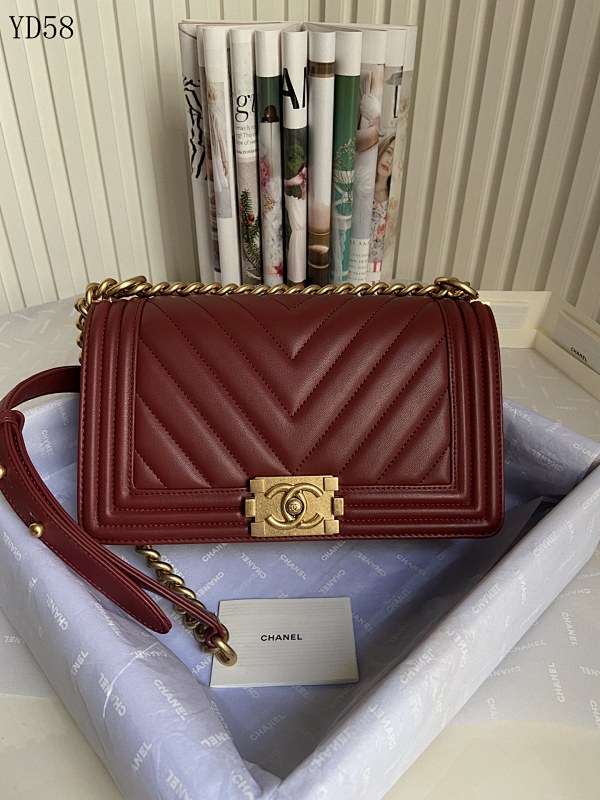CHANELL YD58 V-Shape Quilted Leather Shoulder Bag