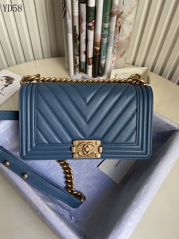CHANELL YD58 Blue Quilted Leather Flap Bag