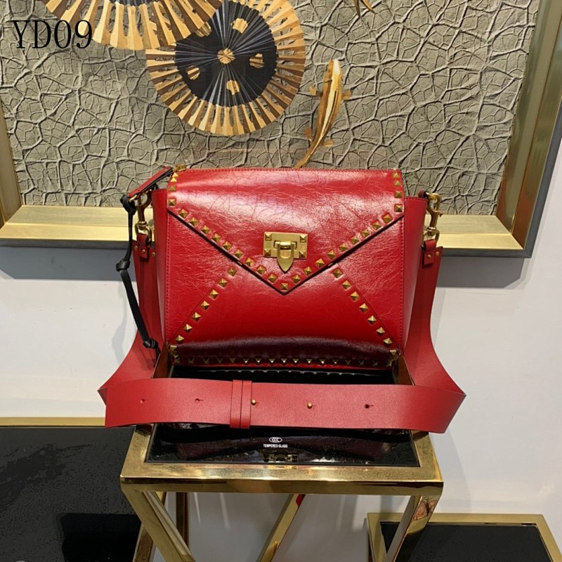 Valentiino YD0970 Rockstud Shoulder Bag