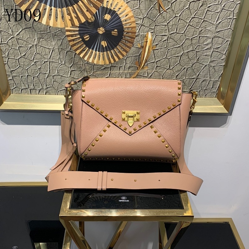 Valentiino YD0970 Rockstud Envelope Crossbody Bag