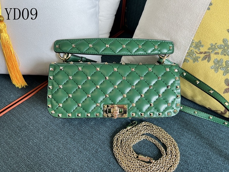 Valentiino YD09 Rockstud Quilted Leather Shoulder Bag