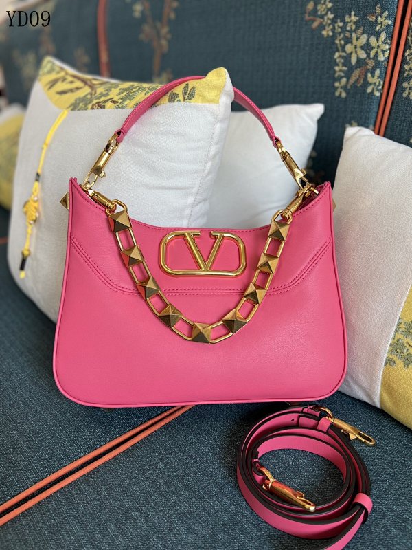 Valentiino YD09 Pink Leather Shoulder Bag with Gold VLogo Chain