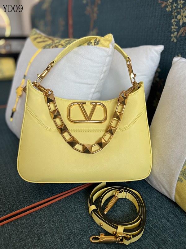 cover-125035781 Valentiino YD0990 VLogo Shoulder Bag