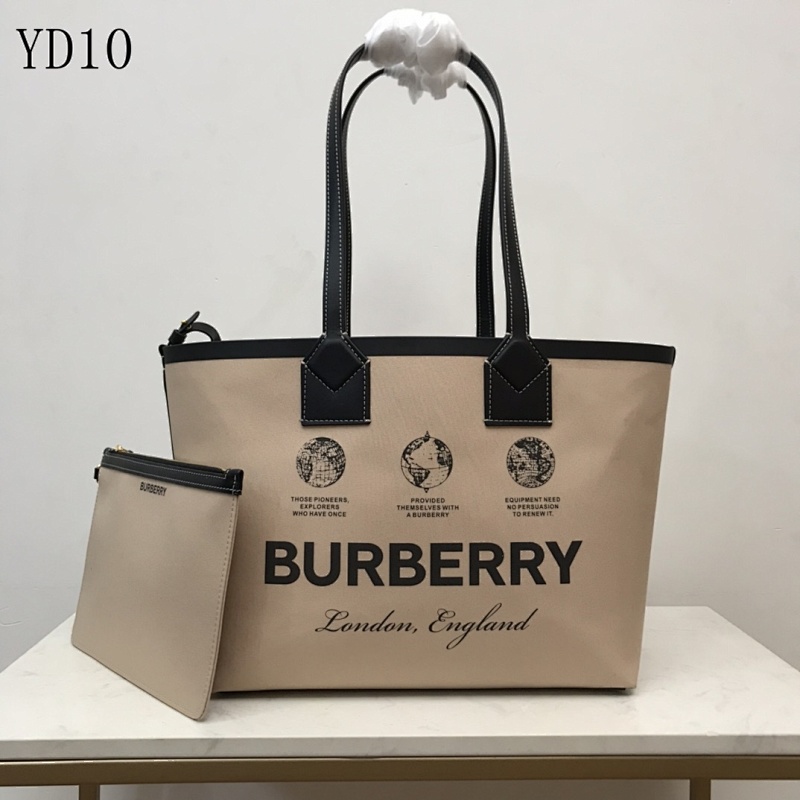 Burberyy YD1060 Classic Check Tote Bag