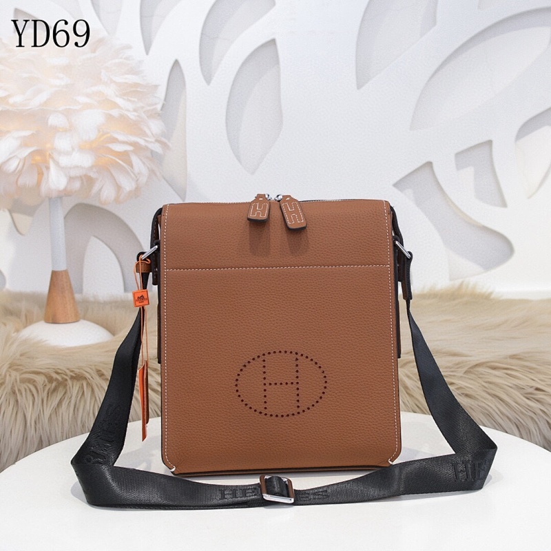 Hermès YD69 Crossbody Bag with Handcrafted Stitching