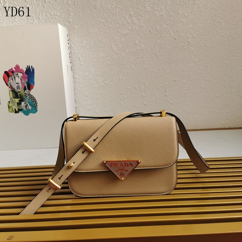 cover-133884708 Pr4da YD6165 1BD320 Tote Bag