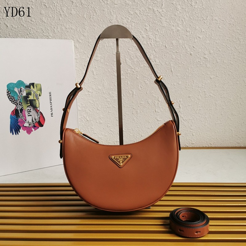 cover-133889935 Pr4da YD6171 Triangular Logo Saddle Bag
