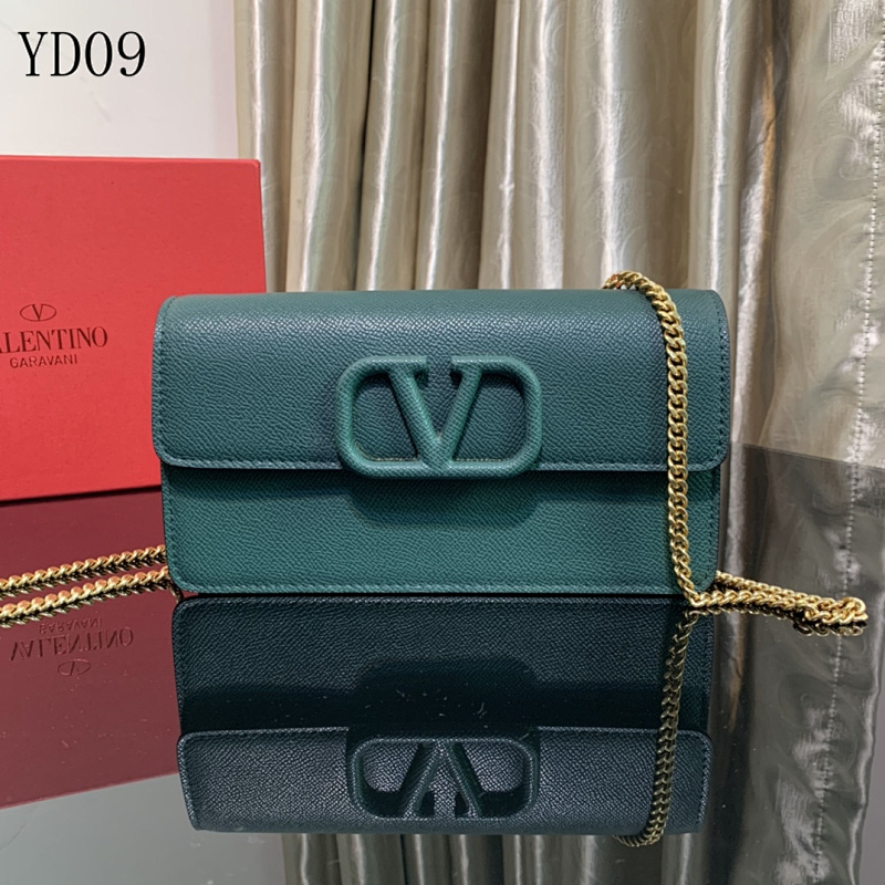 Valentiino YD0960 VLogo Wallet on Chain